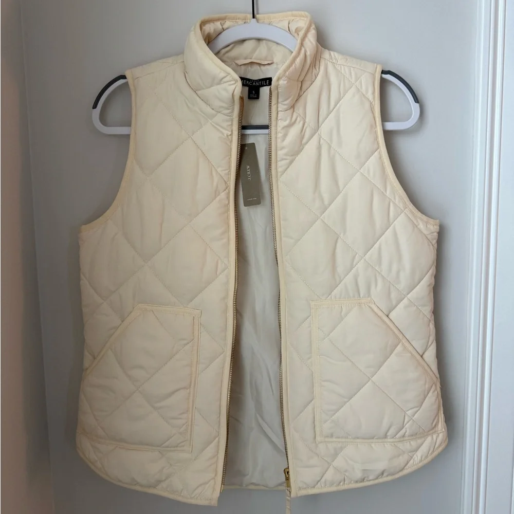 NWT J. Crew Mercantile Ivory Quilted Vest - Picture 1 of 5